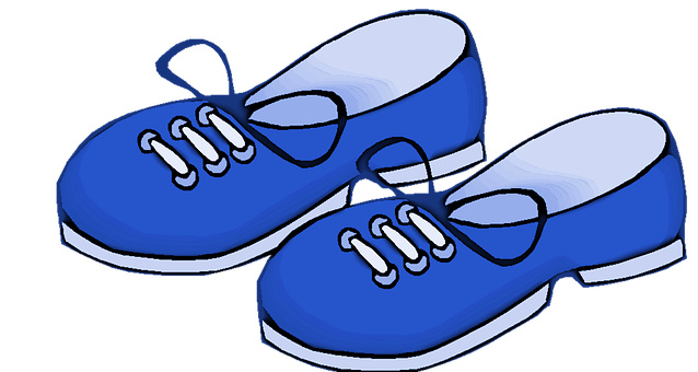 卡通鞋子手绘简笔画蓝鞋   免费